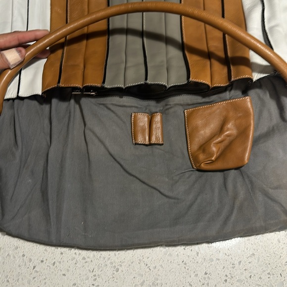 Vintage large LUPO Barcelona Abanico Pleated Hobo Shoulder Bag Made in Spain - Picture 5 of 11